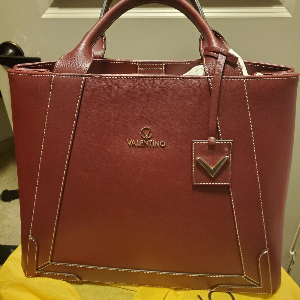 Mario Valentino Large Leather Handbag in Wine
